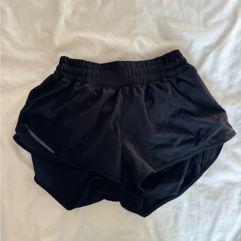 Lululemon Hotty Hot Shorts | Size 4 | 2.5 inch inseam